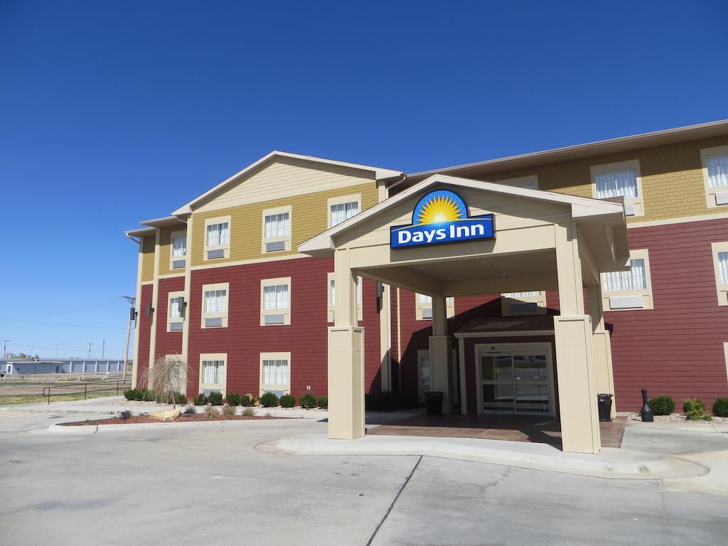 Days Inn By Wyndham Ellis Экстерьер фото